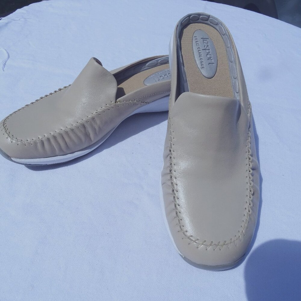 Lizsport by Liz Claiborne Women's Flats Slip-on 8.5M Savannah Beige Never Worn